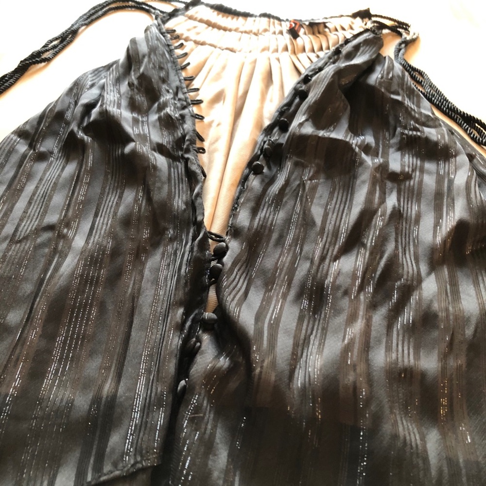 Unique, open back, - Picture 7 of 10